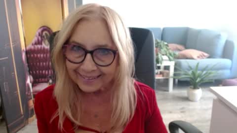 S O F I A online show from October 2, 3:06 pm