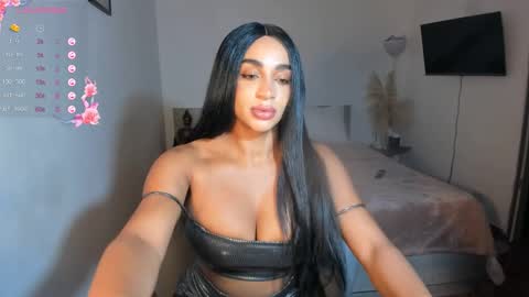 Destinne Mill online show from November 6, 2:01 pm