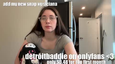 detroitbaddie online show from March 1, 2:55 pm