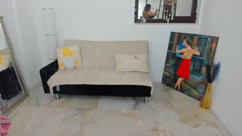 Deya online show from November 7, 7:52 pm