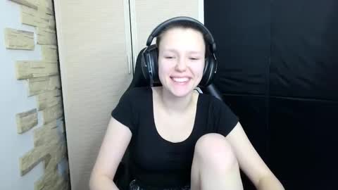 diana_back3 online show from November 20, 12:06 pm