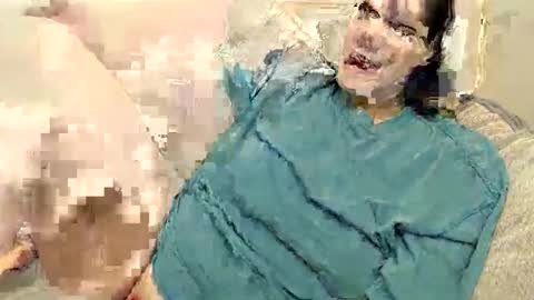 Snapshot of diana_loudd chatting on December 14, 1:17 am diana_loudd online show from December 14, 1:17 am