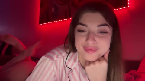 Snapshot of dianaa_lee chatting on October 9, 11:20 pm DIANA online show from October 9, 11:20 pm