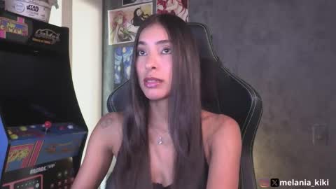 Melania   -    online show from November 4, 10:04 pm