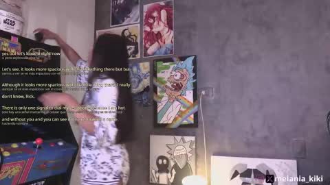 Melania   -    online show from October 27, 10:37 pm