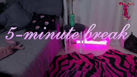 digitalhoe online show from June 1, 8:43 pm