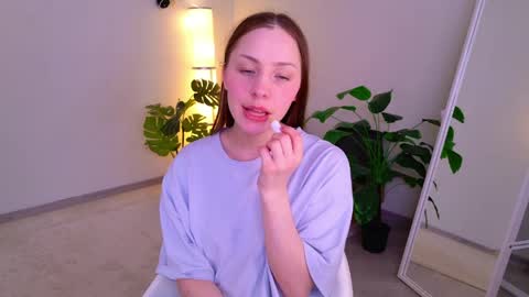 Dina online show from April 13, 8:59 am