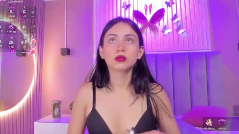 Cristal  online show from December 3, 3:42 am