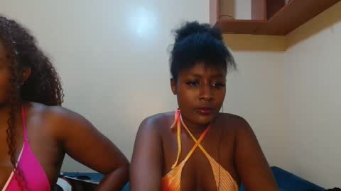 Snapshot of disah_002 chatting on September 18, 9:13 pm disah_002 online show from September 18, 9:13 pm