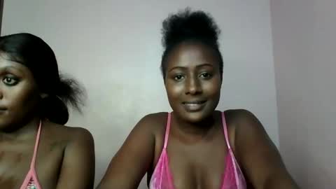 Snapshot of disah_002 chatting on March 2, 7:52 pm disah_002 online show from March 2, 7:52 pm