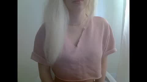 DitaMilton online show from September 22, 2:48 pm