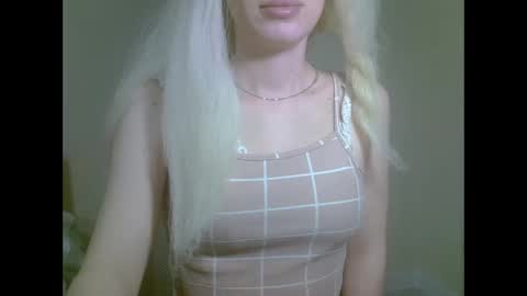 DitaMilton online show from September 10, 7:03 pm