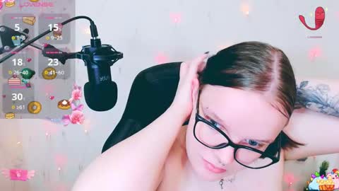 Snapshot of divamarisa chatting on December 16, 7:48 am Maria online show from December 16, 7:48 am