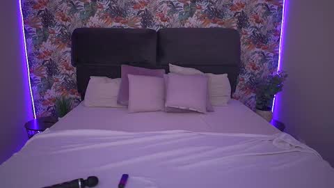 DivineJasss online show from March 2, 5:19 am