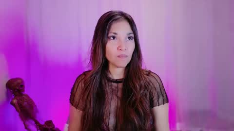 Snapshot of divinelynn chatting on February 10, 12:29 pm DivineLynn online show from February 10, 12:29 pm