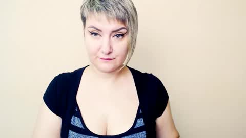 djullia online show from October 10, 6:51 am