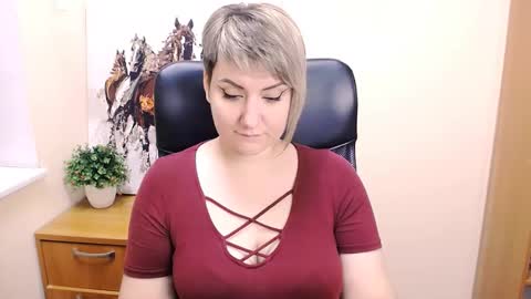 djullia online show from September 26, 7:17 am