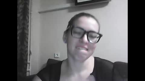 dolce_tempt online show from January 6, 8:01 pm