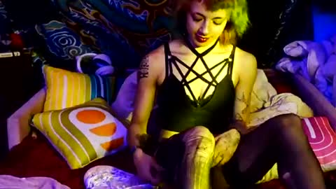 Nyxie Fae online show from June 29, 5:58 am