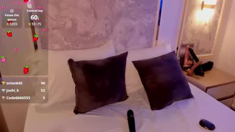 D  online show from November 14, 3:06 am