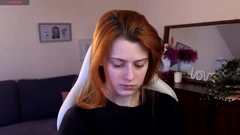 Snapshot of doll_lesli chatting on February 24, 2:25 pm Your doll Lesli online show from February 24, 2:25 pm
