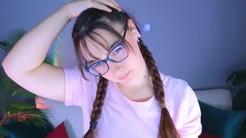 Snapshot of doll_tessa chatting on October 11, 3:59 pm Tessa online show from October 11, 3:59 pm