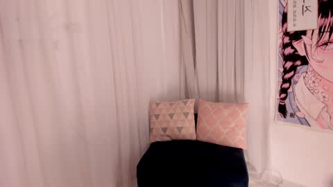 Roxana  independent model can you help me reach 100 hands up uwu online show from March 31, 12:21 am