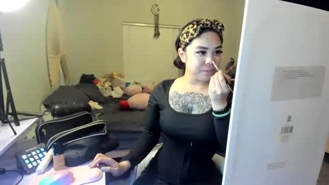 DOLLLFACE online show from March 9, 1:14 am