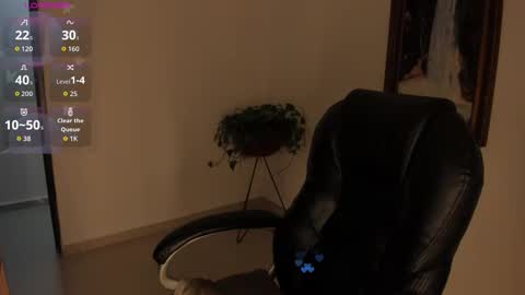 You can call me Pretty  online show from November 26, 8:48 am