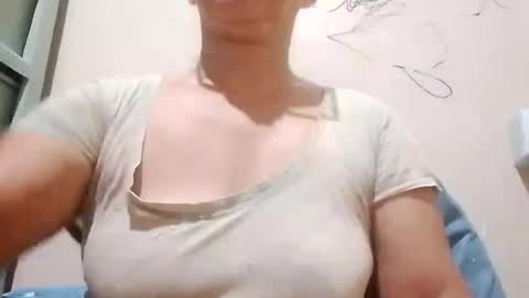 dolly926661 online show from June 25, 8:43 pm