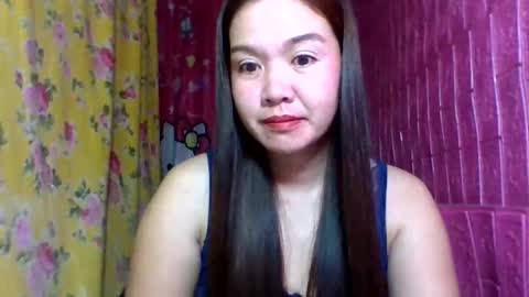 Snapshot of dolly_jane34 chatting on October 21, 8:57 pm dolly_jane34 online show from October 21, 8:57 pm