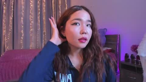 Dollya online show from April 3, 2:48 pm