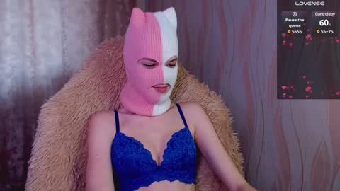 domiiniicana online show from January 29, 11:30 am