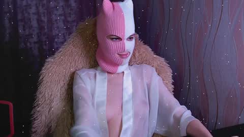 domiiniicana online show from January 6, 3:40 pm