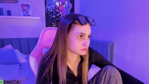 donna potterr online show from December 14, 1:39 pm