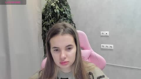 Donna On GMT2 Mon-Fri 3-9 AM online show from December 16, 12:04 am