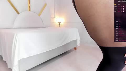 Paula DiazGMT-5 0730 - 1400 online show from September 18, 12:15 pm