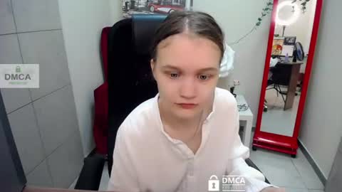 Sia online show from June 13, 6:11 am