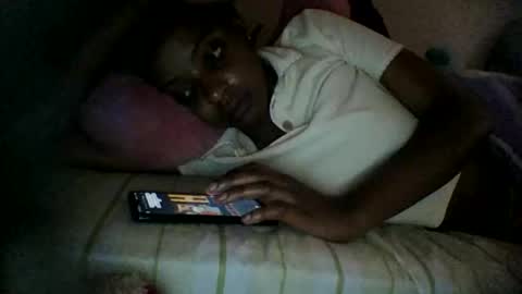 Snapshot of dora05191 chatting on September 16, 7:27 am dora05191 online show from September 16, 7:27 am