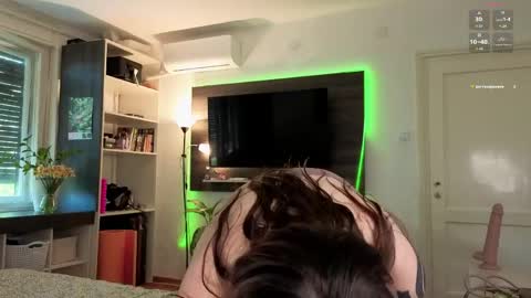 Alice online show from April 19, 8:25 am