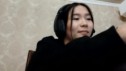 YuKi  online show from October 19, 11:34 am