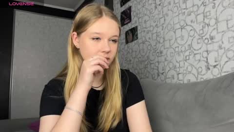 Snapshot of dory_liss chatting on September 17, 1:58 am dory_liss online show from September 17, 1:58 am
