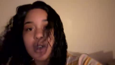 dove_love22 online show from October 13, 11:07 pm