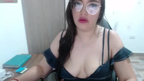 Snapshot of dreams__angel chatting on September 25, 4:11 am Catalina online show from September 25, 4:11 am