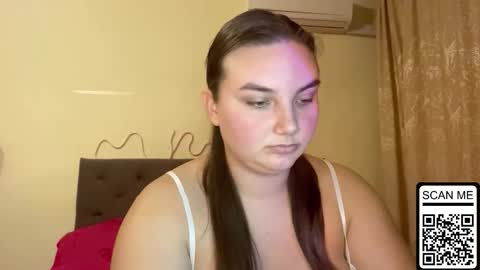 Mila online show from October 5, 4:34 pm