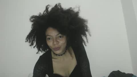 DreamyLatina online show from February 17, 1:27 am