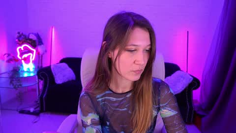 Snapshot of dreamylinaaa chatting on January 10, 1:31 pm Lina online show from January 10, 1:31 pm