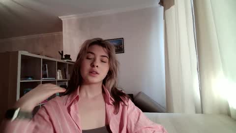 Dia online show from March 13, 9:21 am