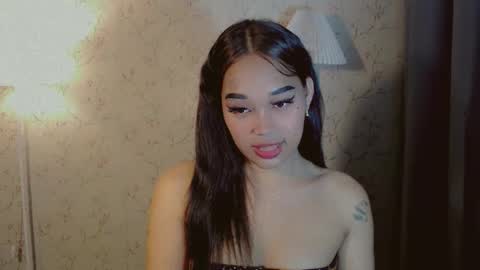 Snapshot of dreyanajones chatting on October 18, 2:53 pm Dreyana online show from October 18, 2:53 pm