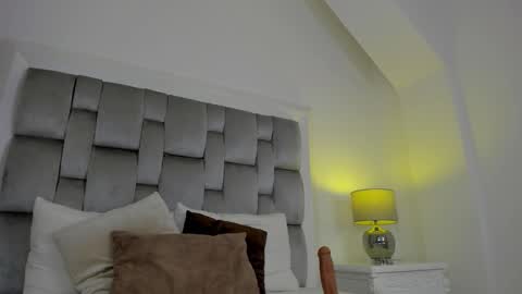 drinklau18 online show from November 26, 7:37 pm